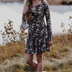 American Eagle Soft&Sexy Longsleeve Dress